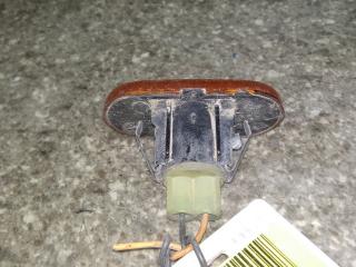 повторитель поворота на крыле левый Renault Scenic 1 поколение 1999