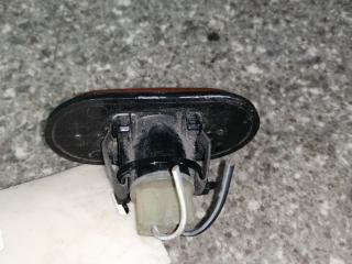 повторитель поворота на крыле левый Renault Scenic 1 поколение 1999