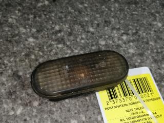 повторитель поворота на крыле правый SEAT Toledo 1 поколение 1997