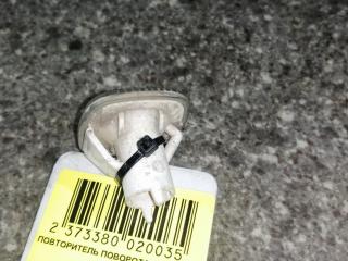 повторитель поворота на крыле правый Skoda Fabia 1 поколение (6Y) 2003