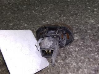 повторитель поворота на крыле правый Suzuki Baleno 1 поколение 1999