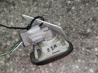 повторитель поворота на крыле левый Toyota RAV4 2 поколение (XA20) 2002