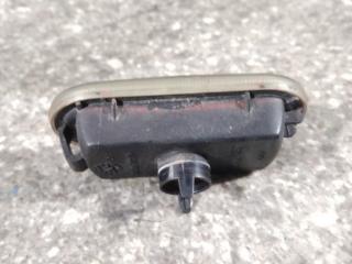 повторитель поворота на крыле правый Volkswagen Golf 3 поколение 2000