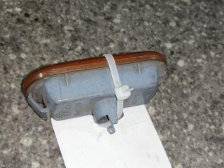 повторитель поворота на крыле левый Volkswagen Passat B5 1999