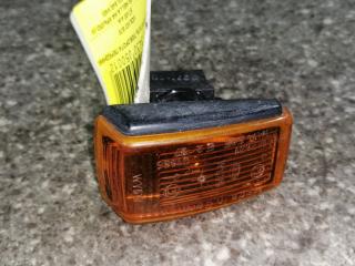 повторитель поворота на крыле левый Volvo S70 1 поколение 1999