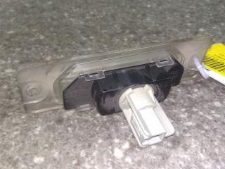 подсветка номера Nissan Almera N16 2003