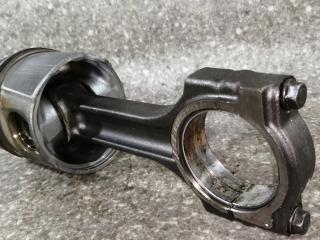 поршень Renault Espace 4 поколение 2004