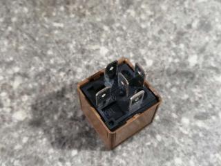 реле (прочие) Opel Vectra B 1999