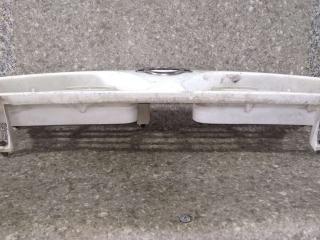 решетка радиатора Nissan Almera N15 1997