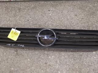 решетка радиатора Opel Astra G 2001, 90588120