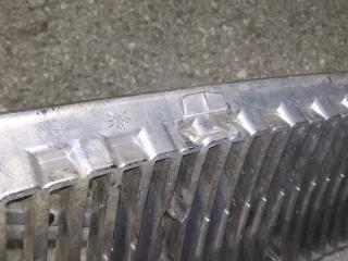 решетка радиатора Volvo V70 2 поколение (2000 - 2005), 8659875