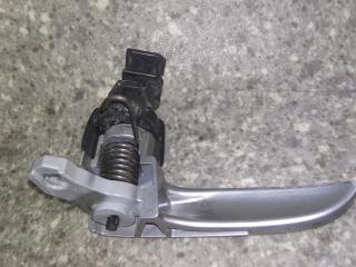 ручка внутренняя передняя правая Mazda 3 BK 2005