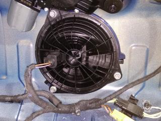 ручка крышки багажника Volkswagen Polo 5 поколение 2012