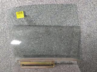 стекло двери задней правой Mazda 323 BJ 2001