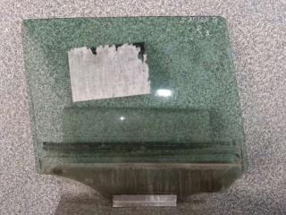 стекло двери задней правой Opel Zafira 2 поколение (B) [рестайлинг] 2010