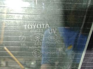 стекло двери передней правой Toyota RAV4 2 поколение (XA20) 2003