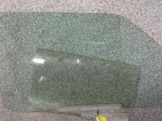 стекло двери передней правой Volkswagen Golf 2 поколение 1989