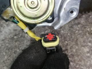 стеклоподъемник задний правый Jeep Grand Cherokee ZJ 1995