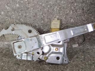 стеклоподъемник задний правый Mazda 323 BJ 2001