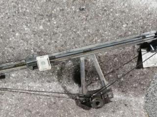 стеклоподъемник задний правый Mercedes-Benz 190 1 поколение 1988