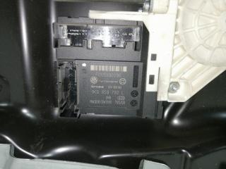 стеклоподъемник передний левый Volkswagen Passat B6 2008