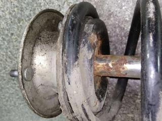 стойка передняя правая BMW X3 E83 2005