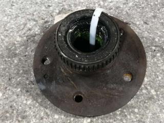 ступица передняя левая Mercedes-Benz CLK-Класс W208/A208 [рестайлинг] 2000