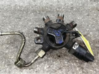 топливная рампа Renault Clio 2 поколение [рестайлинг] 2003