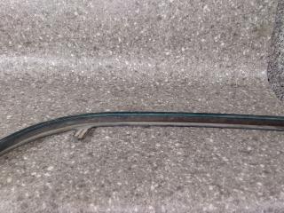 ресничка (ус) левой фары Audi 80 8C/B4 1993