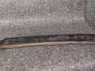 ресничка (ус) правой фары Audi A6 4A/C4 1996