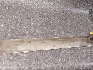 ресничка (ус) левой фары Mercedes-Benz E-Класс W124 1989