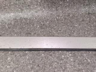 ресничка (ус) правой фары Mercedes-Benz E-Класс W124 1989