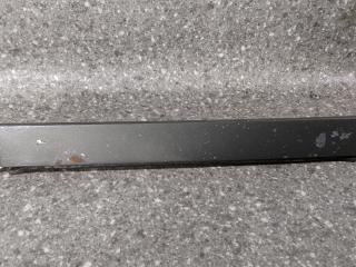 ресничка (ус) правой фары Mercedes-Benz E-Класс W124 1989