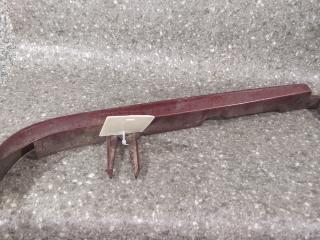 ресничка (ус) левой фары Volvo 440 1 поколение [рестайлинг] 1995