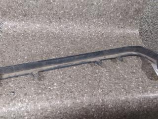 ресничка (ус) правой фары Volvo 940 1 поколение 1994