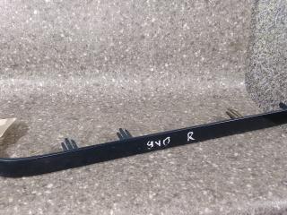 ресничка (ус) правой фары Volvo 940 1 поколение 1994