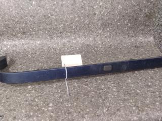 ресничка (ус) правой фары Volvo 940 1 поколение 1994