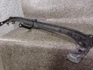 усилитель бампера переднего Lexus GS 2 поколение 2001