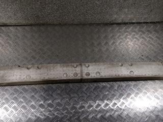 усилитель бампера заднего Nissan Maxima A33 2002