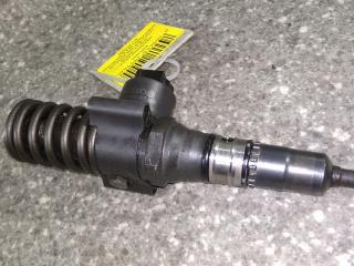 форсунка Volkswagen Golf 5 поколение 2006