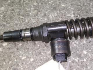 форсунка Volkswagen Golf 5 поколение 2006