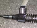 форсунка Volkswagen Golf 5 поколение 2006 - фото №2