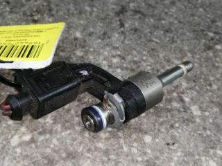 форсунка Volkswagen Golf 6 поколение 2011