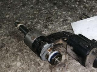 форсунка Volkswagen Golf 6 поколение 2011