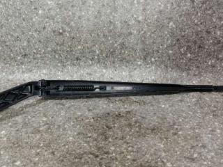 щеткодержатель (поводок стеклоочистителя, дворник) Nissan Maxima A33 (2000 - 2005), B05LD