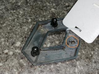 эмблема Renault Laguna 2 поколение 2004