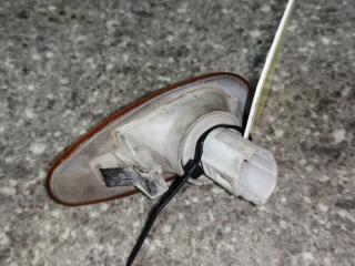 повторитель поворота на крыле левый Hyundai Santamo 1 поколение 2000, 92601-M3