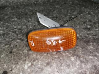 повторитель поворота на крыле правый Nissan Primera P11 1999