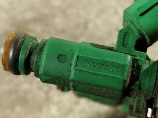 форсунка Hyundai Trajet 1 поколение 2004