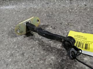 ограничитель открывания двери Nissan Murano Z50 2005